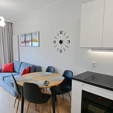 Appartement No 235 *